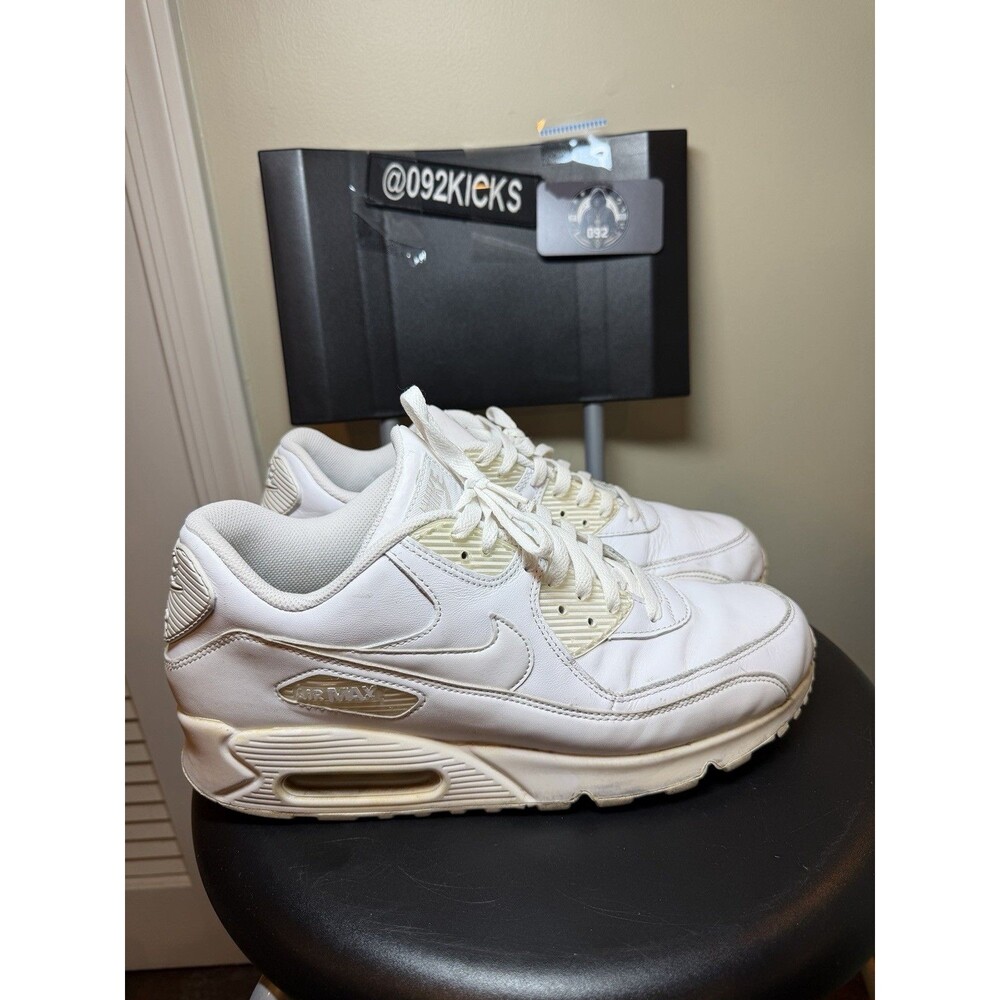 Nike Air Max 90 White Leather 2014 Men’s Size 11 302519-113 Vintage White